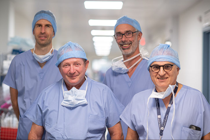 4 chirurgiens urologues